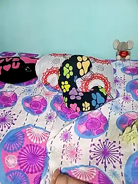 ELISA 90 online show from 03/08/25, 02:01