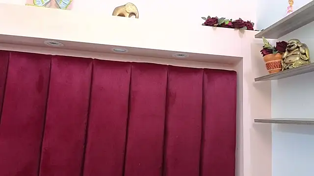 Snapshot of JESSYCORTES chatting on 01/25/25, 02:03 JESSYCORTES online show from 01/25/25, 02:03