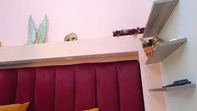 Snapshot of JESSYCORTES chatting on 01/28/25, 01:38 JESSYCORTES online show from 01/28/25, 01:38