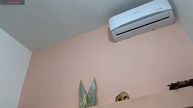 Snapshot of JESSYCORTES chatting on 01/30/25, 01:53 JESSYCORTES online show from 01/30/25, 01:53