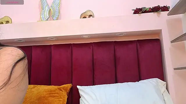 Snapshot of JESSYCORTES chatting on 01/31/25, 02:07 JESSYCORTES online show from 01/31/25, 02:07