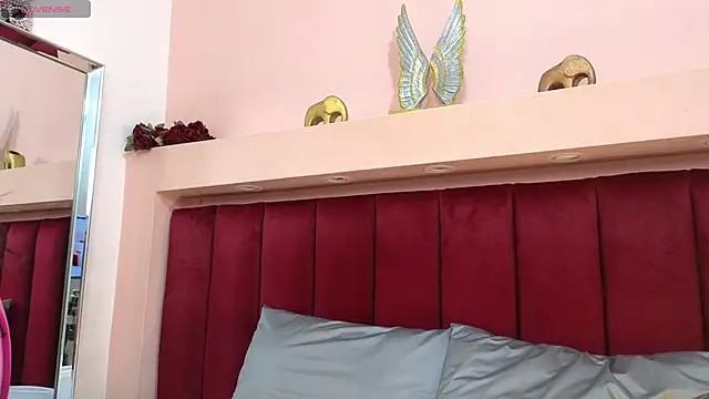 Snapshot of JESSYCORTES chatting on 02/10/25, 01:44 JESSYCORTES online show from 02/10/25, 01:44