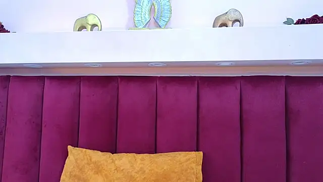 Snapshot of JESSYCORTES chatting on 02/27/25, 01:38 JESSYCORTES online show from 02/27/25, 01:38