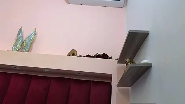 Snapshot of JESSYCORTES chatting on 03/03/25, 02:15 JESSYCORTES online show from 03/03/25, 02:15