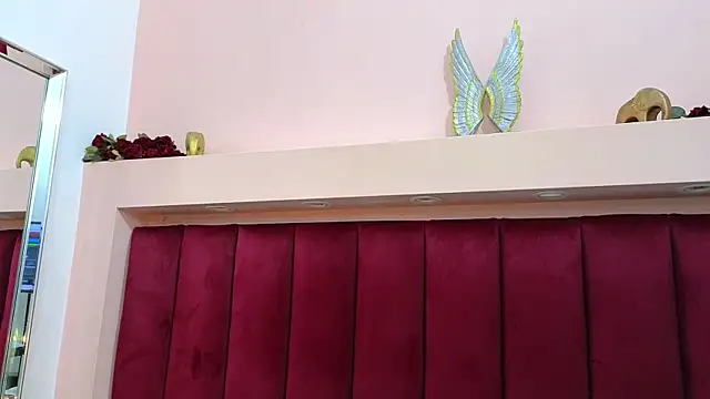 Snapshot of JESSYCORTES chatting on 03/14/25, 01:13 JESSYCORTES online show from 03/14/25, 01:13