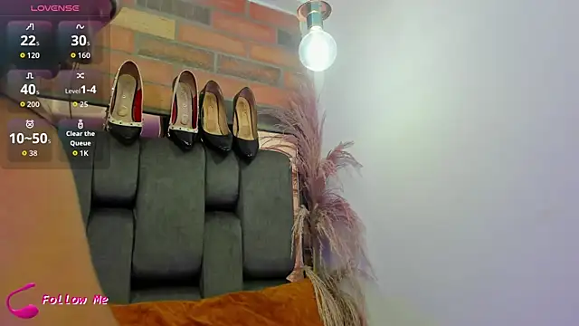 Snapshot of JESSYCORTES chatting on 09/19/25, 02:29 JESSYCORTES online show from 09/19/25, 02:29