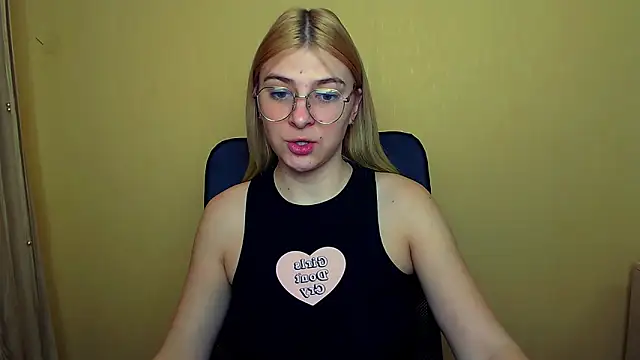 Luna Lush  online show from 01/13/25, 08:15