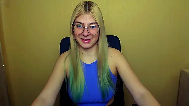 Luna Lush  online show from 02/06/25, 09:22