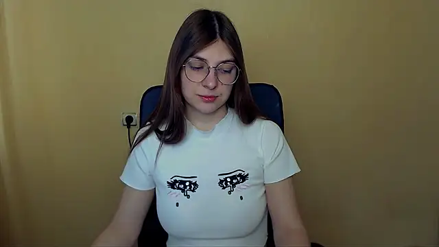 Luna Lush  online show from 02/10/26, 10:30