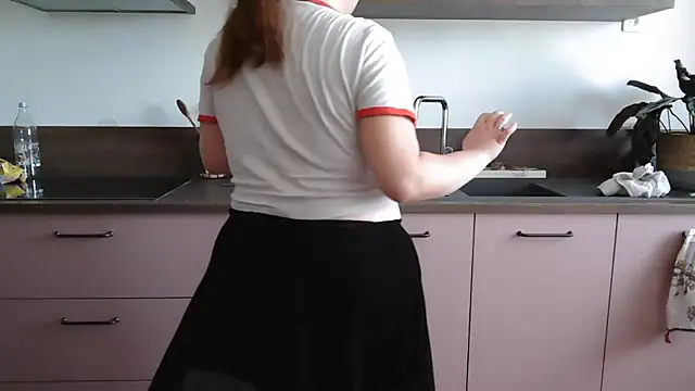 Maline26  online show from 09/12/25, 12:16