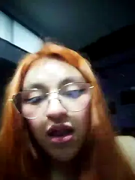 SophiaWeestt99 online show from 02/04/25, 06:36