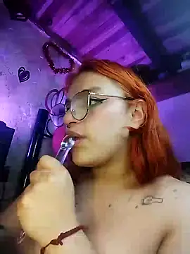 SophiaWeestt99 online show from 02/08/25, 07:26