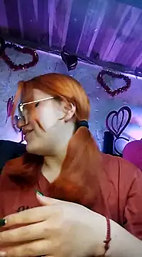 SophiaWeestt99 online show from 02/11/25, 07:54