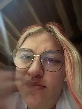 SophiaWeestt99 online show from 10/22/25, 02:12