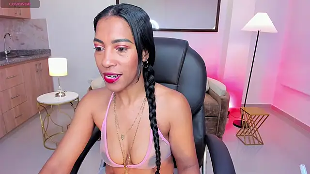 Shantaall  online show from 10/27/25, 07:40