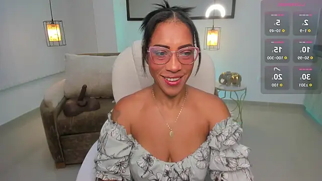 Shantaall  online show from 07/10/26, 11:02