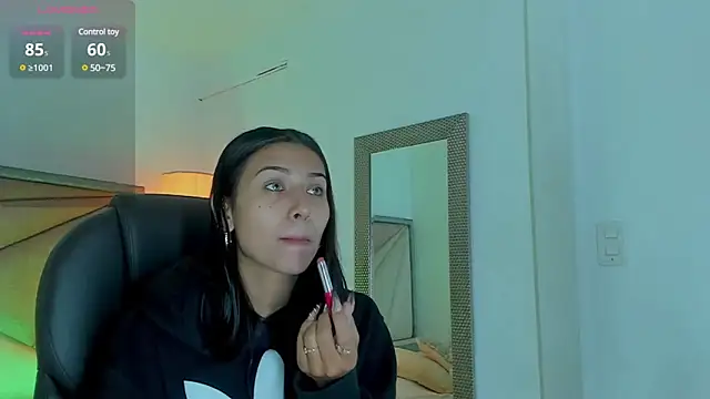 ZaraLim online show from 03/12/25, 12:04