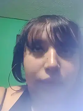 Snapshot of Babepauu chatting on 02/02/25, 02:34 Babepauu online show from 02/02/25, 02:34