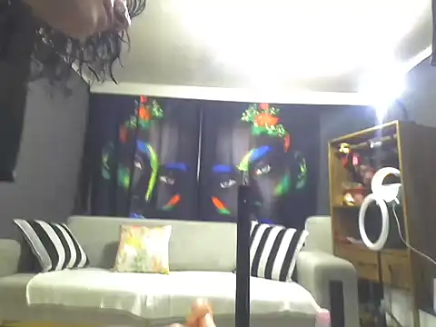 Snapshot of Bitter_ chatting on 02/20/25, 12:08 Bitter online show from 02/20/25, 12:08