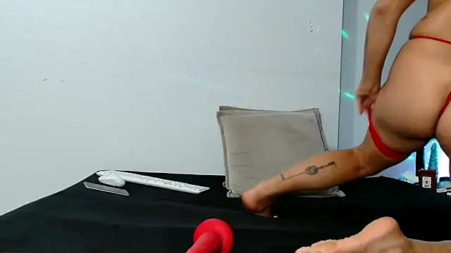 Snapshot of Bitter_ chatting on 11/10/25, 07:46 Bitter online show from 11/10/25, 07:46