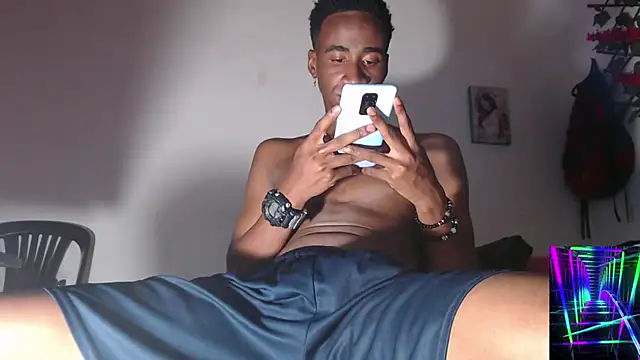 Snapshot of amarijones chatting on 01/30/25, 04:37 amarijones online show from 01/30/25, 04:37