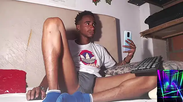 Snapshot of amarijones chatting on 02/10/25, 08:00 amarijones online show from 02/10/25, 08:00