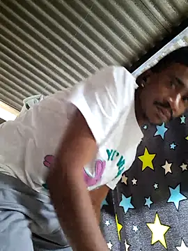 Snapshot of amarijones chatting on 10/11/25, 08:18 amarijones online show from 10/11/25, 08:18