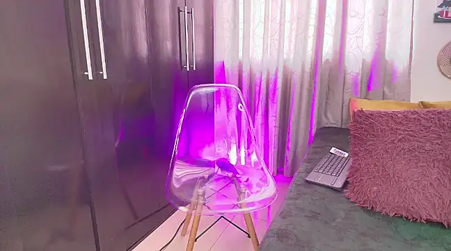 Snapshot of thiagowes chatting on 12/13/24, 08:37 thiagowes online show from 12/13/24, 08:37