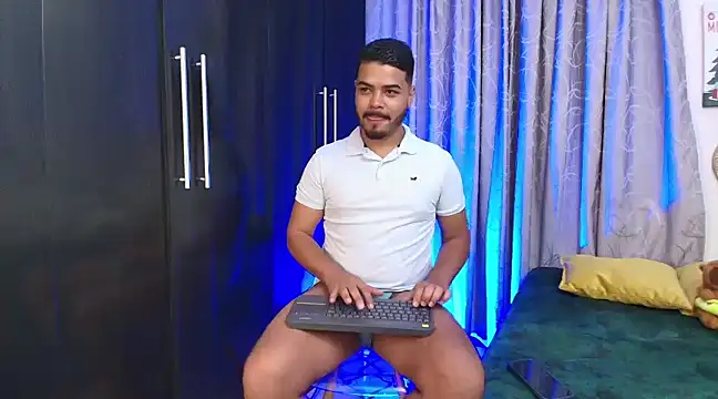 Snapshot of thiagowes chatting on 12/23/24, 12:14 thiagowes online show from 12/23/24, 12:14