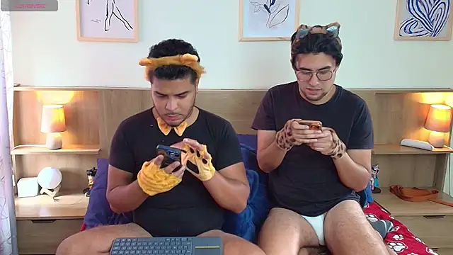 Snapshot of thiagowes chatting on 10/31/25, 05:47 thiagowes online show from 10/31/25, 05:47