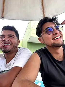 Snapshot of thiagowes chatting on 11/01/25, 08:33 thiagowes online show from 11/01/25, 08:33