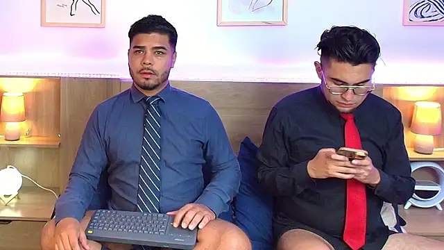 Snapshot of thiagowes chatting on 11/14/25, 04:11 thiagowes online show from 11/14/25, 04:11