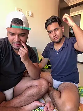 Snapshot of thiagowes chatting on 11/23/25, 03:01 thiagowes online show from 11/23/25, 03:01