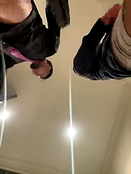 Snapshot of thiagowes chatting on 11/27/25, 02:35 thiagowes online show from 11/27/25, 02:35