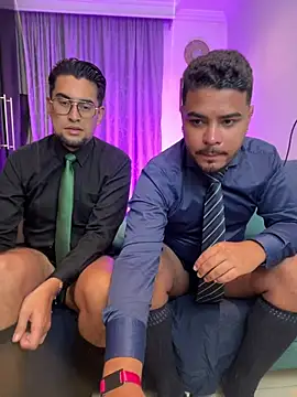 Snapshot of thiagowes chatting on 03/21/26, 03:33 thiagowes online show from 03/21/26, 03:33