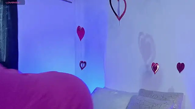 luccycollins  online show from 02/25/25, 02:11