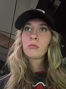 M1ssyk1ssy online show from 01/04/25, 03:07