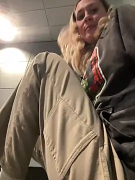 M1ssyk1ssy online show from 01/06/25, 04:23