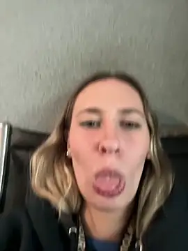 M1ssyk1ssy online show from 01/17/25, 06:44