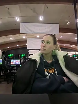 M1ssyk1ssy online show from 01/31/25, 10:42