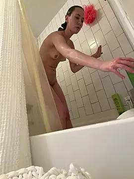 Snapshot of M1ssyk1ssy chatting on 04/09/26, 10:37 M1ssyk1ssy online show from 04/09/26, 10:37