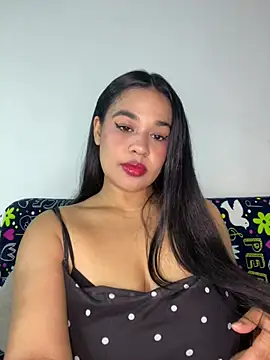 Snapshot of Aitana98_ chatting on 06/22/26, 01:51 Aitana98 online show from 06/22/26, 01:51