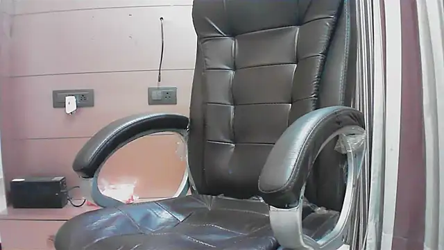 Snapshot of collage_hoty chatting on 09/29/25, 08:13 collage hoty online show from 09/29/25, 08:13