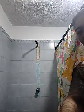 Snapshot of Morenocosta12 chatting on 11/05/25, 02:28 Morenocosta12 online show from 11/05/25, 02:28