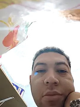 Snapshot of Morenocosta12 chatting on 11/28/25, 02:42 Morenocosta12 online show from 11/28/25, 02:42