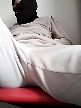 Snapshot of ladyrrr chatting on 03/31/26, 05:41 ladyrrr online show from 03/31/26, 05:41