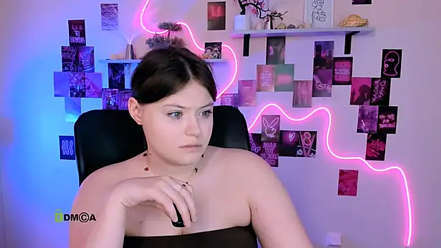 nikole kitt online show from 05/21/26, 06:59