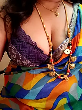 gaurika18 online show from 02/14/25, 09:56