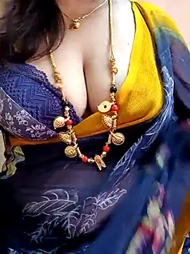 gaurika18 online show from 02/28/25, 09:58