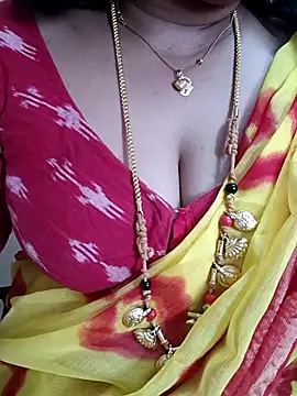 gaurika18 online show from 03/07/25, 08:45